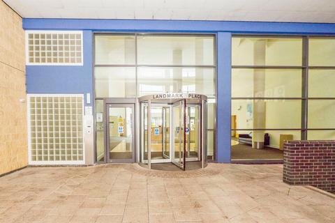 2 bedroom apartment to rent - Churchill Way, Cardiff