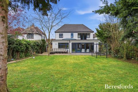 Hall Green Lane, Hutton, CM13