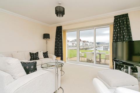 2 bedroom flat for sale, Deganwy Quay, Deganwy, Conwy, LL31