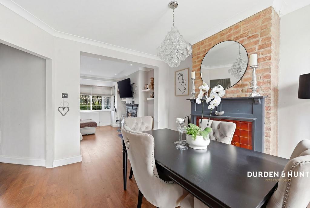 Dining room, fireplace