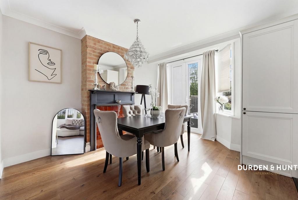 Dining room, fireplace