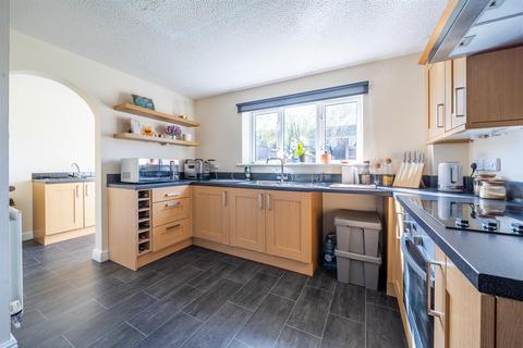4 bedroom detached house for sale, Baker Close, Ludlow