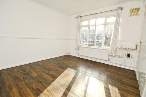 3 bedroom terraced house to rent, Kershaw Road, Dagenham, RM10