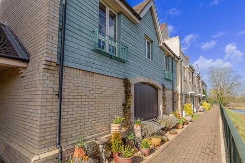 2 bedroom coach house for sale, Hunloke Way, Malmesbury, SN16