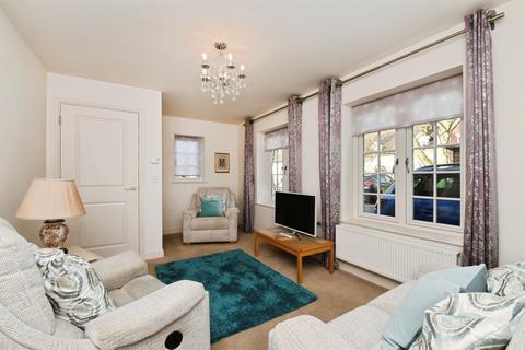 2 bedroom end of terrace house for sale, Dame Mary Walk, Halstead