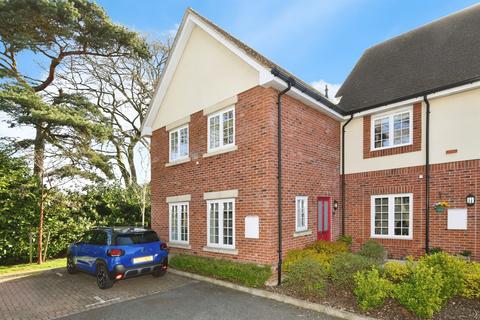 2 bedroom end of terrace house for sale, Dame Mary Walk, Halstead