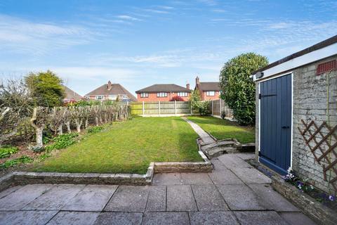 2 bedroom semi-detached bungalow for sale, The Greenway, Wolverhampton WV6