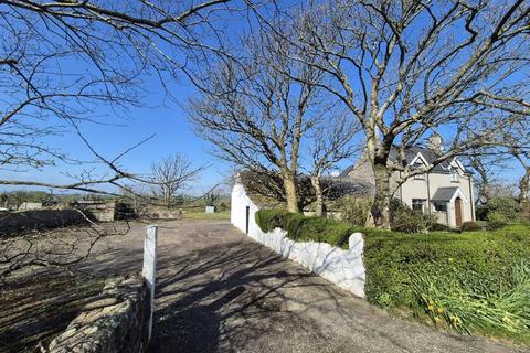 4 bedroom equestrian property for sale, Erw Wen, Penysarn, Anglesey, LL69