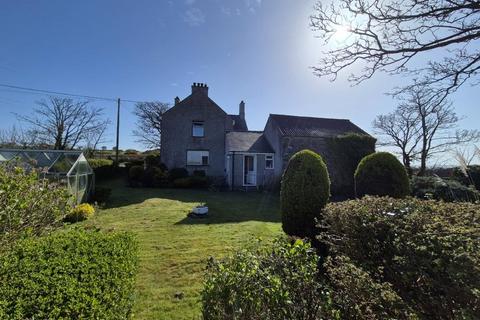 4 bedroom equestrian property for sale, Erw Wen, Penysarn, Anglesey, LL69