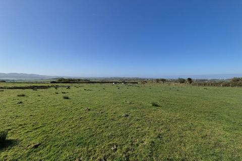 4 bedroom equestrian property for sale, Erw Wen, Penysarn, Anglesey, LL69