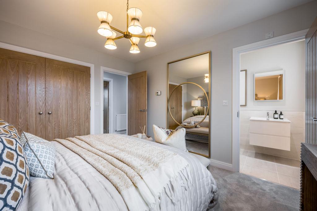 Master bedroom, en suite