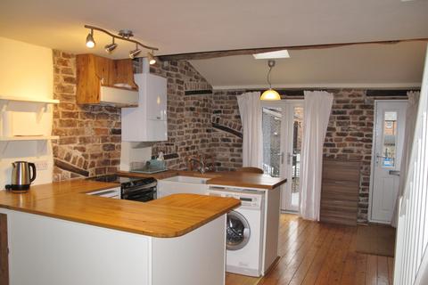 2 bedroom flat to rent, 112A Chestergate, Macclesfield, SK11 6DU