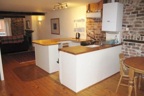 2 bedroom flat to rent, 112A Chestergate, Macclesfield, SK11 6DU