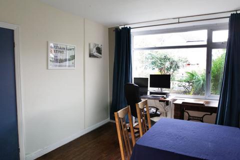 3 bedroom semi-detached house for sale, Milton Road, Manchester, M32