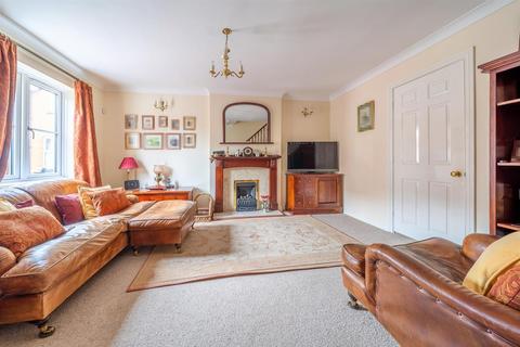 4 bedroom terraced house for sale, Friars Garden, Ludlow