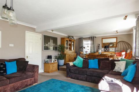 4 bedroom detached house for sale, Salvington Hill, Worthing BN13
