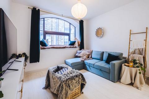 1 bedroom flat for sale, Fire Fly Avenue, Swindon, SN2 2GE