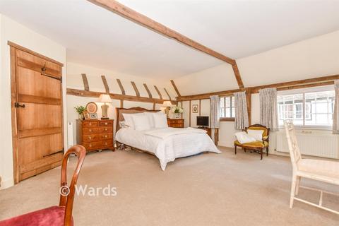 4 bedroom semi-detached house for sale, The Street, Ashford TN27