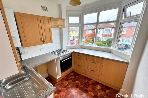 1 bedroom apartment for sale, King Edward Avenue, Moordown, Bournemouth, Dorset, BH9