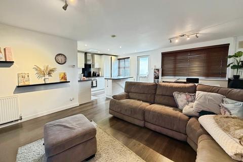 Broadway, Kent DA6
