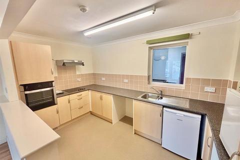 2 bedroom retirement property for sale, Rutland Crescent, Trowbridge BA14