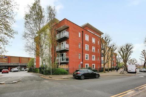 2 bedroom flat for sale, Kirkdale Road, London, E11
