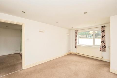 3 bedroom end of terrace house for sale, Chickerell Road, Weymouth