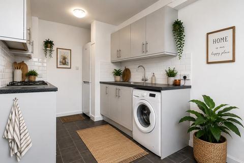 2 bedroom flat for sale, Blossom Lane, Enfield, EN2