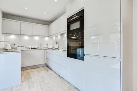 3 bedroom semi-detached house for sale, Thorntree Avenue, Crofton, Wakefield