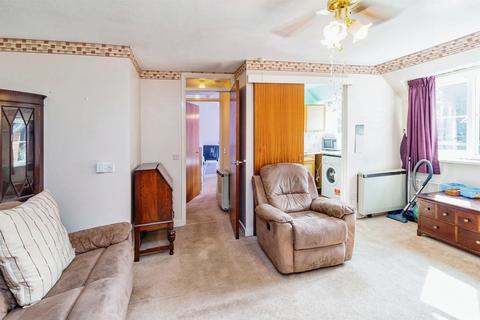 undefined, Woburn Road, Woburn Sands, Milton Keynes