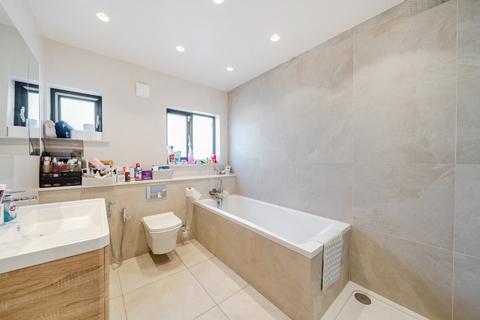4 bedroom semi-detached house for sale, Balham Park Road, Balham, London, SW12