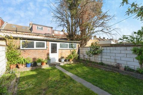 3 bedroom terraced house for sale, Woodlands Road, Ilford, IG1