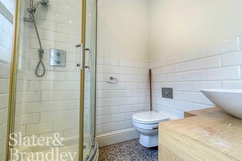 1 bedroom in a flat share to rent, Room 1, 103 Castle Boulevard, Nottingham, NG7