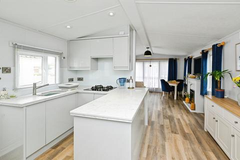 2 bedroom park home for sale, Dersingham Bypass, Dersingham, King's Lynn