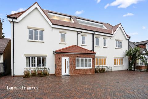 3 bedroom apartment for sale, Chase Side, London, N14