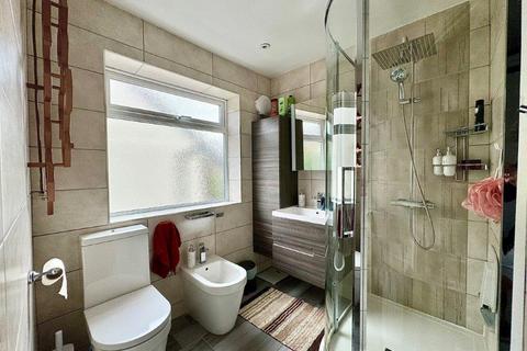2 bedroom maisonette for sale, Warren Avenue, Bromley, BR1