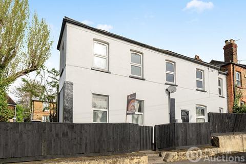 4 bedroom end of terrace house for sale, Boyn Hill Road, Maidenhead, Berkshire