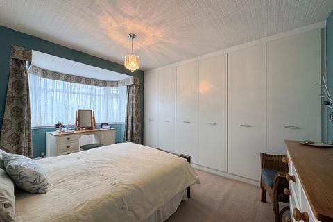 3 bedroom semi-detached house for sale, Gibbs Green, Edgware, HA8