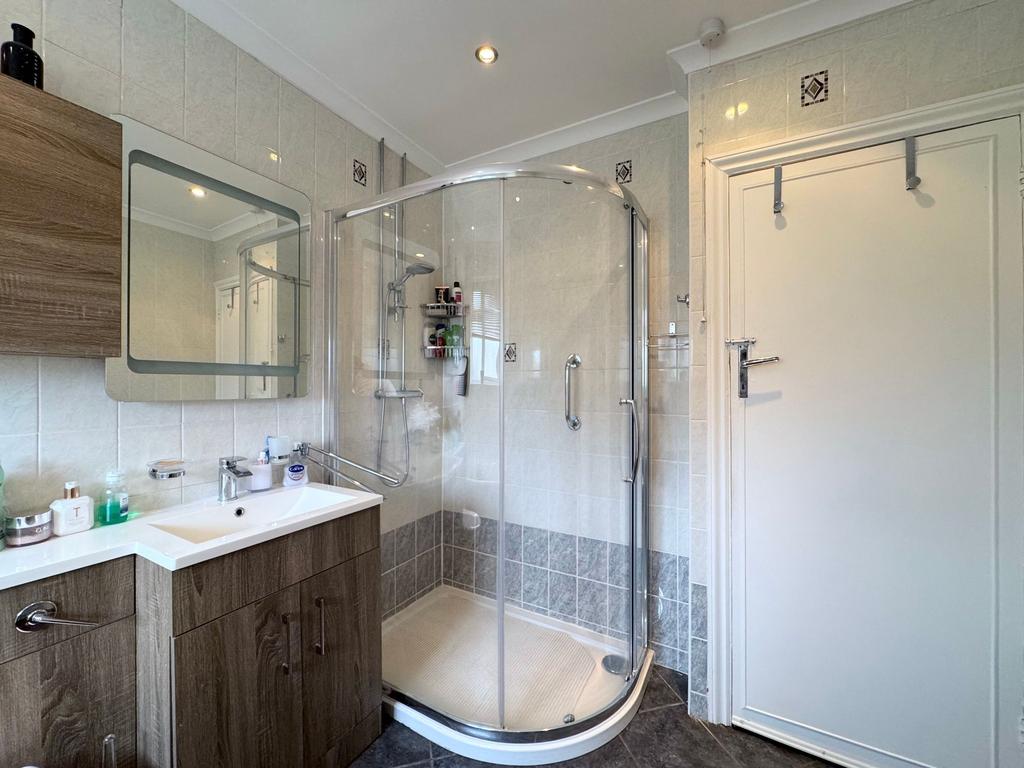 Bathroom/shower room