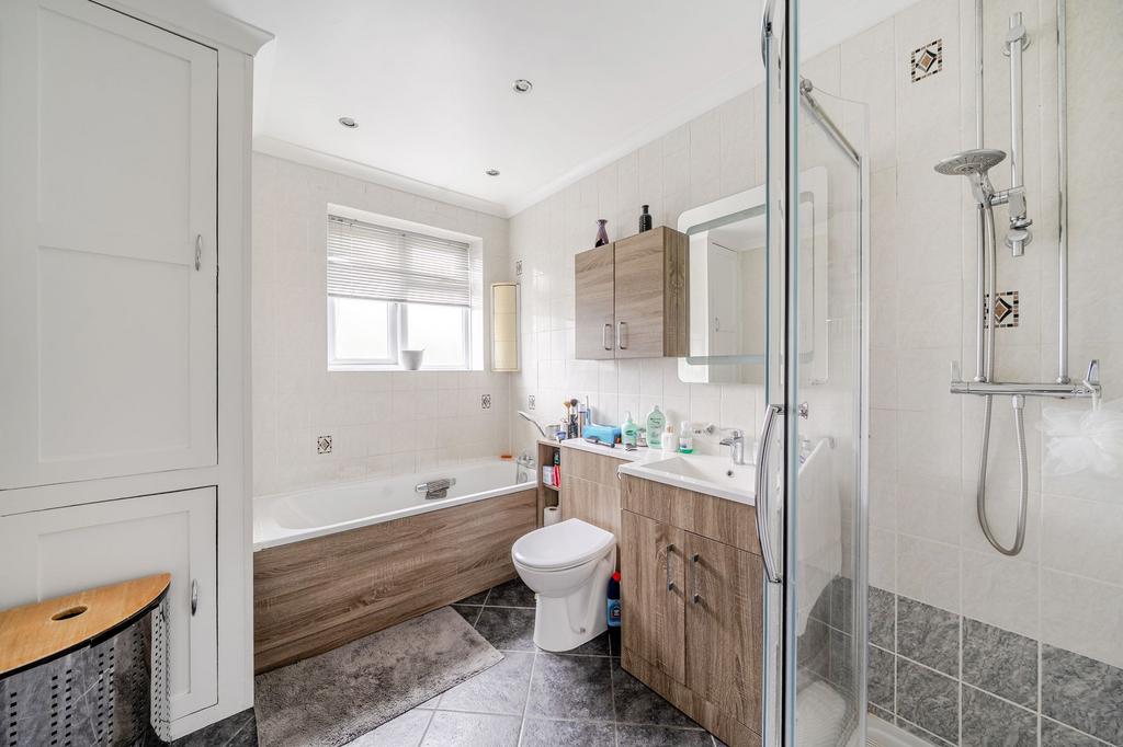 Bathroom/shower room
