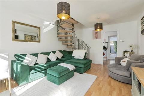 2 bedroom end of terrace house for sale, Doveney Close, Orpington, BR5