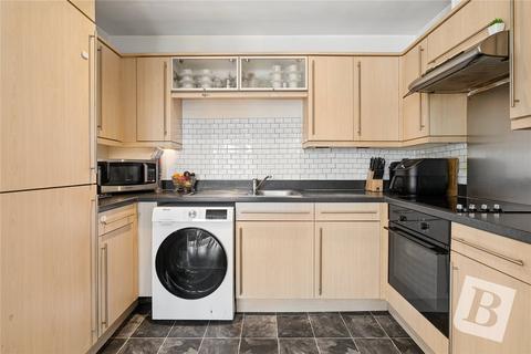 2 bedroom apartment for sale, Woodgate Court, 98 Stafford Avenue, Hornchurch, RM11