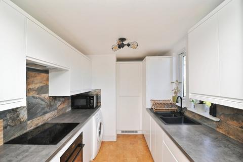 2 bedroom flat for sale, Spring Lane, Burwash, Etchingham, East Sussex, TN19