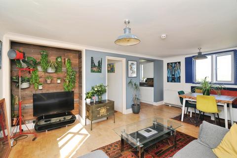 2 bedroom flat for sale, Spring Lane, Burwash, Etchingham, East Sussex, TN19