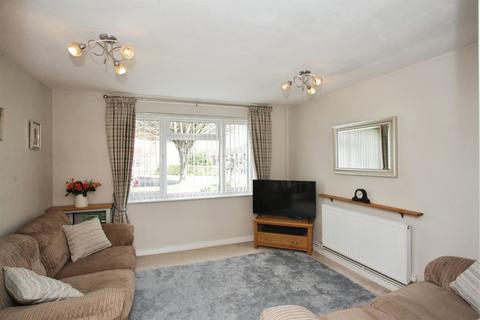 3 bedroom semi-detached house for sale, Hawlands, Rugby