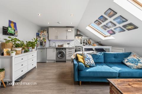 1 bedroom flat for sale, Frant Road, Thornton Heath