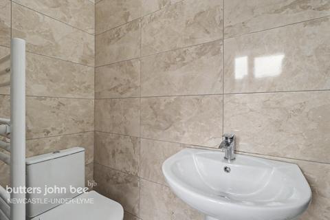 3 bedroom end of terrace house to rent, Warwick Street, Newcastle