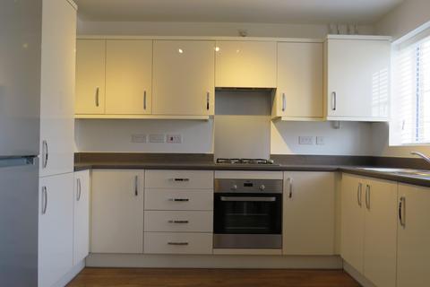 2 bedroom apartment to rent, Tenor Close, Buckingham, MK18