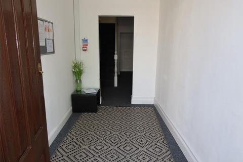 2 bedroom apartment to rent, Pelham Lodge
