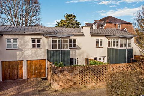 2 bedroom townhouse for sale, St. Thomas Street, Winchester, Hampshire